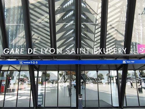 Gare aéroport de Lyon Saint-Exupéry vtc lyon